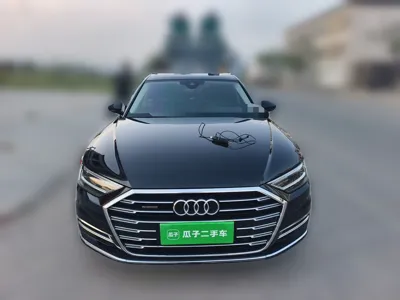 Audi A8 2019, 168900 км, за 277316.36 CNY