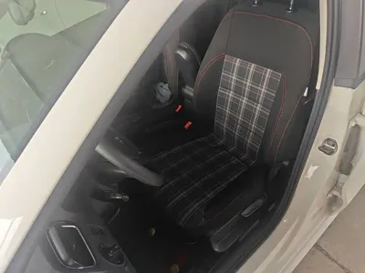 Volkswagen Polo 2015, 105900 км, за 28800 CNY - фото 15