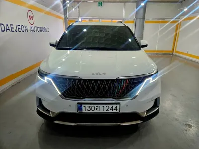 Kia Canival · 2023 год