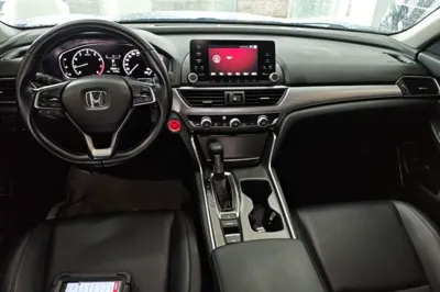 Honda Accord 2018, 83900 км, за 88523.16 CNY - фото 12
