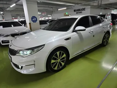 Kia K5 · 2017 год