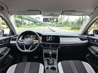 Volkswagen Bora 2024, 40000 км, за 56200 CNY - фото 6