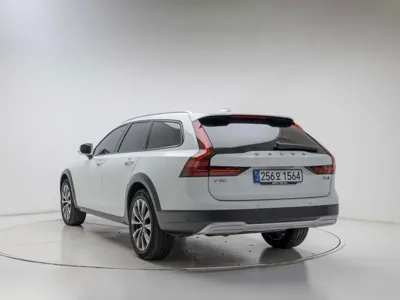 Volvo V90 2025, 6965 км, за 63000000 KRW - фото 2