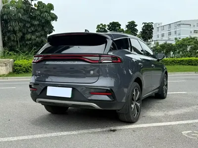 BYD Tang New Energy 2023, 60000 км, за 139800 CNY