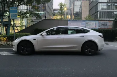 Tesla Model 3 2020, 58800 км, за 136990.51 CNY - фото 7