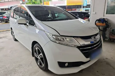 Honda Odyssey 2017, 95100 км, за 115778.15 CNY