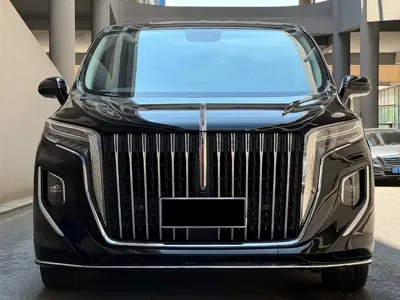 Hongqi Hongqi HQ9 2023, 18000 км, за 165000 CNY