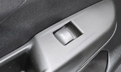 ChevroletGMDaewoo Bolt EV 2023, 30580 км, за 27900000 KRW - фото 29