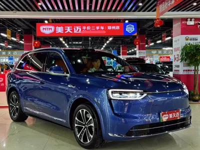 AITO 问界 AITO M7 2025, 12000 км, за 279800 CNY