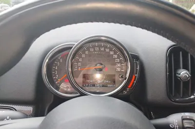 MINI Countryman 2017, 64800 км, за 73397.67 CNY - фото 12