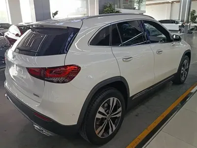 Mercedes-Benz GLA 2021, 80100 км, за 103800 CNY
