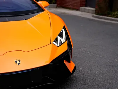 Lamborghini Huracán 2025, 900 км, за 2897700 CNY - фото 3