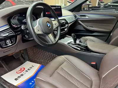 BMW 5 Series 2023, 34000 км, за 245799 CNY - фото 8