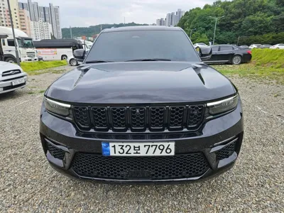 Jeep Cherokee · 2023 год