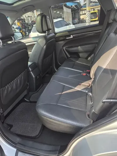 Kia Sorento 2011, 76884 км, за 6300000 KRW - фото 14