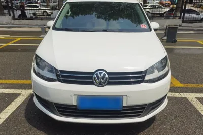 Volkswagen Sharan 2018, 114200 км, за 100529.8 CNY