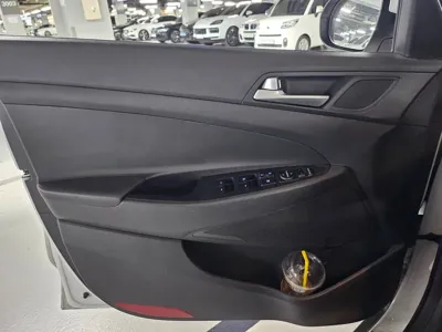 Hyundai Tucson 2018, 119793 км, за 10900000 KRW - фото 10
