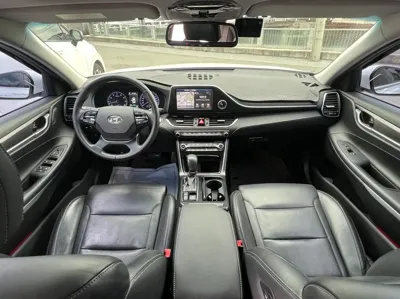 Hyundai Grandeur 2018, 111673 км, за 17990000 KRW