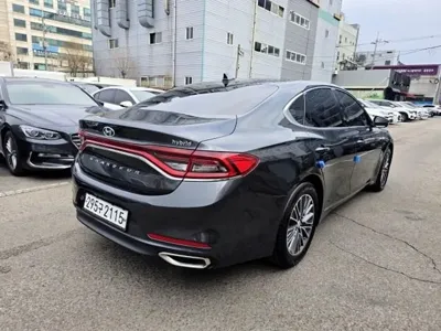 Hyundai Grandeur 2019, 117100 км, за 17700000 KRW