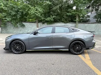 Changan UNI-V 2022, 50000 км, за 53800 CNY