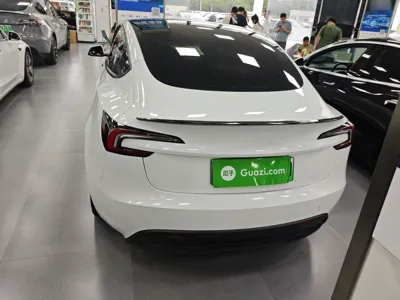 Tesla Model 3 2023, 31300 км, за 197900 CNY - фото 6