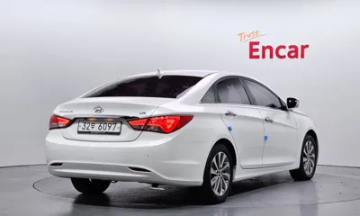 Hyundai Sonata 2013, 159483 км, за 5500000 KRW