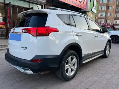 Toyota RAV4 2013, 130000 км, за 43500 CNY