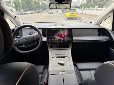 GAC Motor 传祺向往M8 2025, 8000 км, за 278000 CNY - фото 7