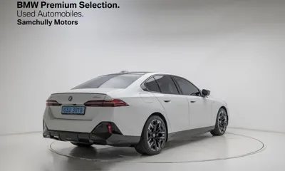 BMW i5 2025, 4992 км, за 90000000 KRW