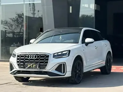Audi Q2L · 2023 год