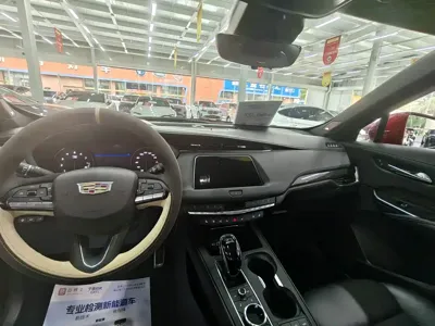 Cadillac XT4 2021, 32000 км, за 113500 CNY - фото 8