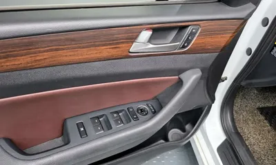Hyundai Sonata 2019, 88366 км, за 15600000 KRW - фото 19