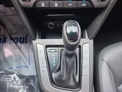Hyundai Avante 2016, 126000 км, за 9900000 KRW - фото 15