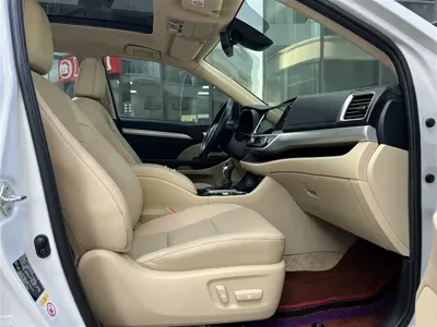 Toyota Highlander 2021, 70000 км, за 139800 CNY - фото 32