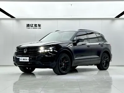 Volkswagen Touareg 2022, 120000 км, за 218000 CNY - фото 1
