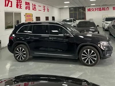 Mercedes-Benz GLB 2025, 13000 км, за 168000 CNY