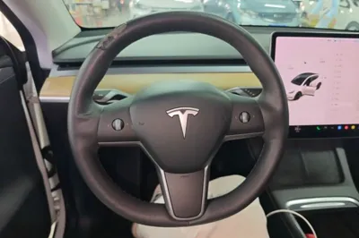 Tesla Model Y 2021, 30300 км, за 175238.05 CNY - фото 18