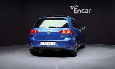 Volkswagen Golf 2015, 138400 км, за 7900000 KRW