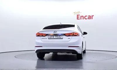 Hyundai Avante 2016, 153718 км, за 8490000 KRW