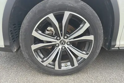 Lexus RX 2020, 63500 км, за 278844.71 CNY - фото 8