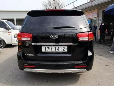 Kia Canival 2017, 185169 км, за 9500000 KRW