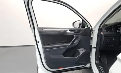 Volkswagen Tiguan 2024, 40177 км, за 37900000 KRW - фото 24