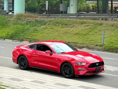 Ford Mustang 2018, 70000 км, за 93800 CNY