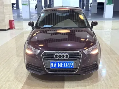 Audi A1 · 2015 год