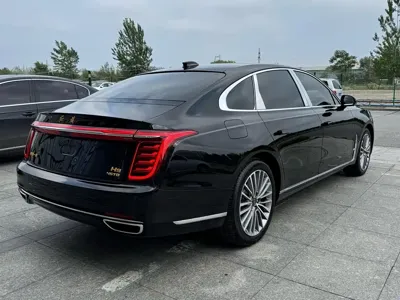 Hongqi Hongqi H9 2024, 18000 км, за 169899 CNY