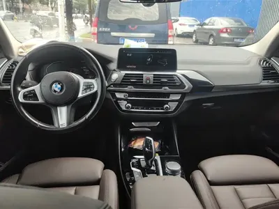 BMW X3 2021, 52500 км, за 152000 CNY - фото 12