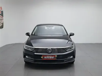 Volkswagen Magotan 2016, 108800 км, за 55800 CNY