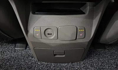 Kia Canival 2019, 151905 км, за 9500000 KRW - фото 19