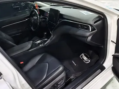 Toyota Camry 2023, 26000 км, за 116500 CNY