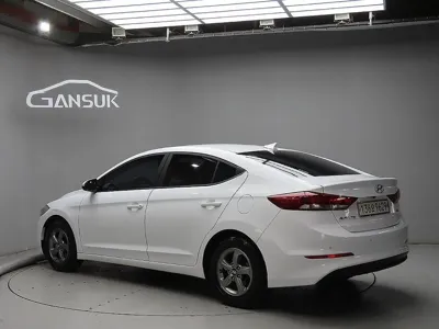 Hyundai Avante 2018, 184612 км, за 3000000 KRW